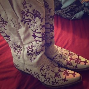 Corral Boots women's 12 Wide