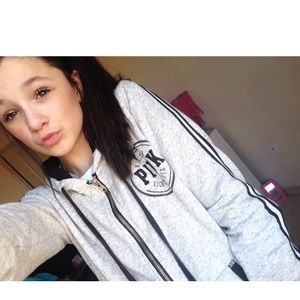 Meet your Posher, Alysta