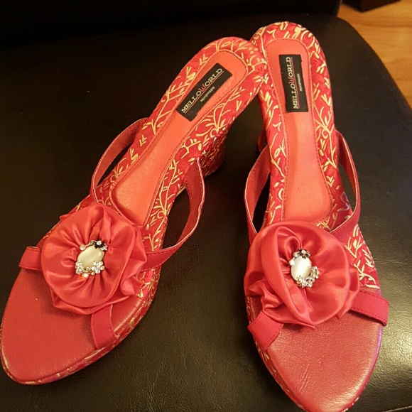 Fun Red Wedges - Picture 4 of 4