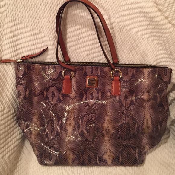 Dooney & Bourke Bsg