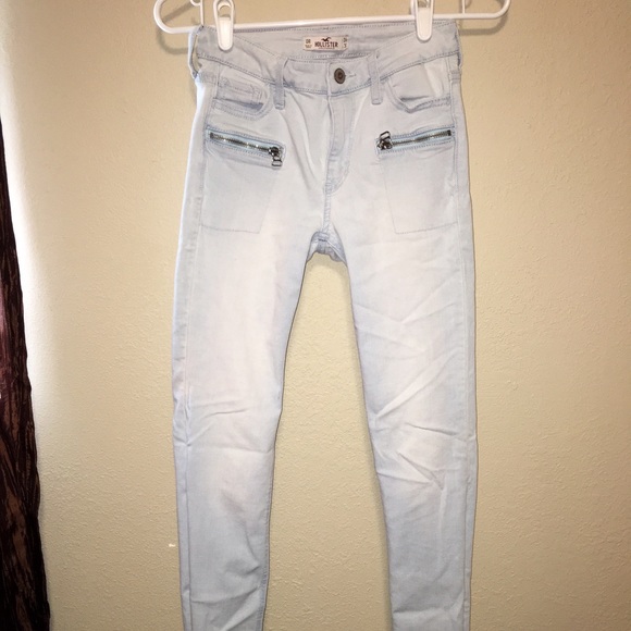 Hollister Jeggings. Light wash. High waisted.