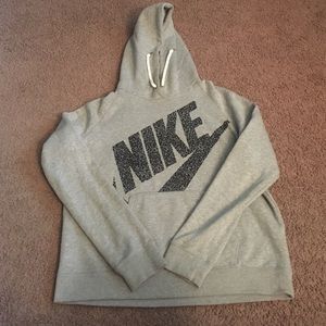 ⭐️Nike fitted Hoodie⭐️