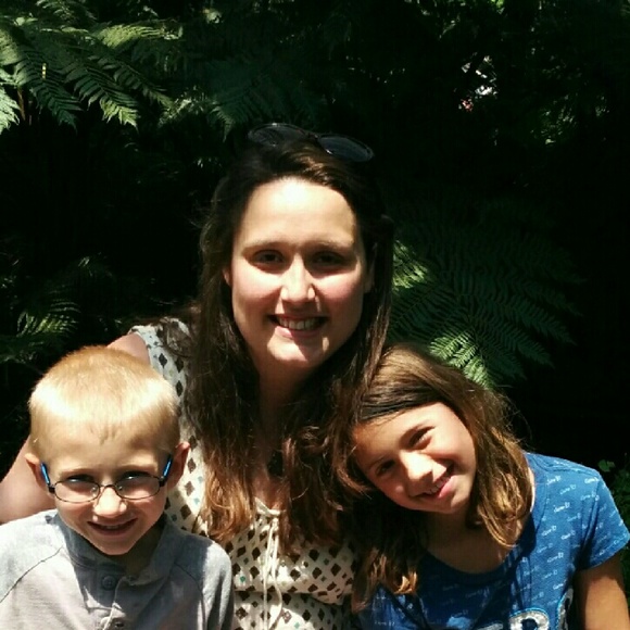 Meet your Posher, Leita - Picture 2 of 3