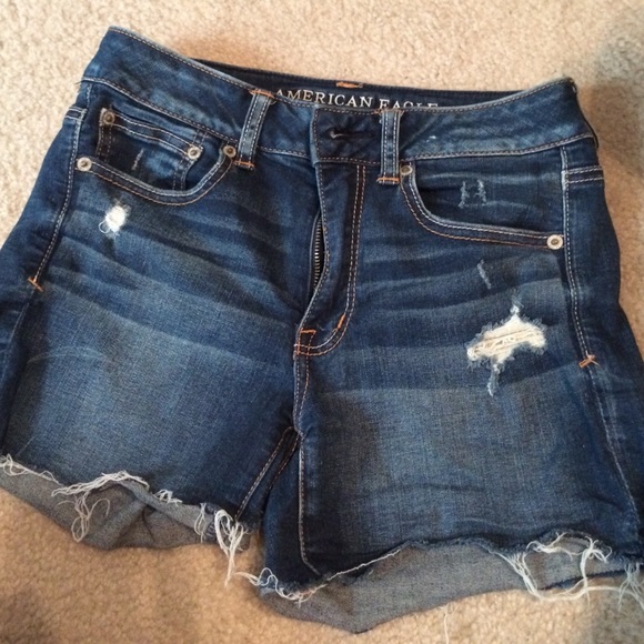 Size 4 American Eagle shorts