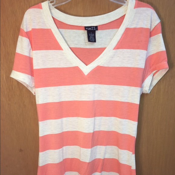 Cute coral striped v neck!