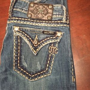 Miss me jeans size 28. Dark blue w/ tan stitching