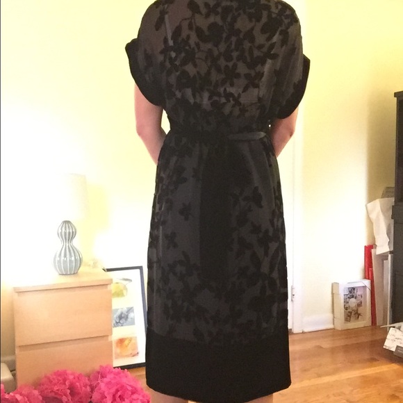 BCBG MAX AZRIA kimono style dress - Picture 2 of 4