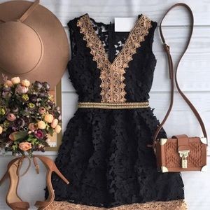Coming Soon💓Fashion Lace Casual V-Neck Mini Dress