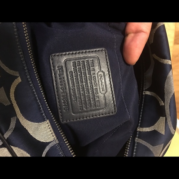 Coach satchel/ large handbag - Picture 4 of 4