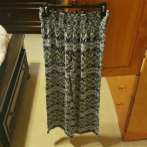 Black and white chevron palazzo pants