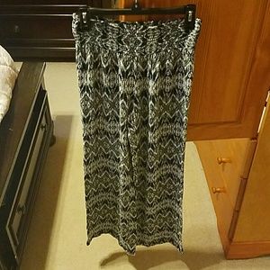 Black and white chevron palazzo pants