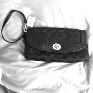 NEW!! Coach Purse, Black Big C Pattern