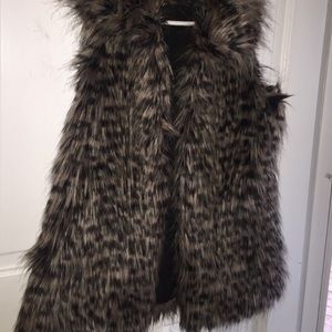 Cache fur vest