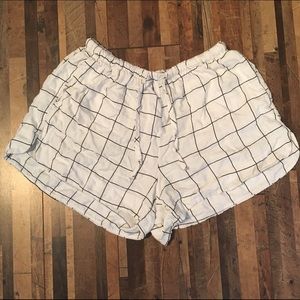 Grid Eve shorts