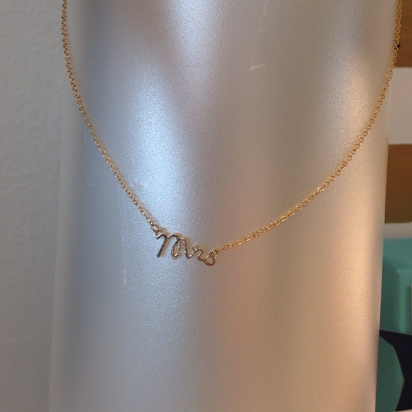 Jewelry - MRS necklace •NEW• Jewelry - MRS necklace •NEW•