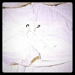 NWT Medium white shorts