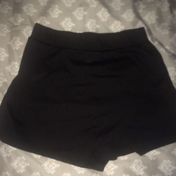 skort