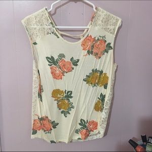 Cream Lace Rose Tank Top. Forever 21. Size M.
