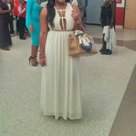 White maxi dress