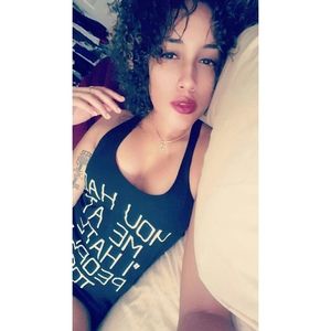 Meet your Posher, Vanessa