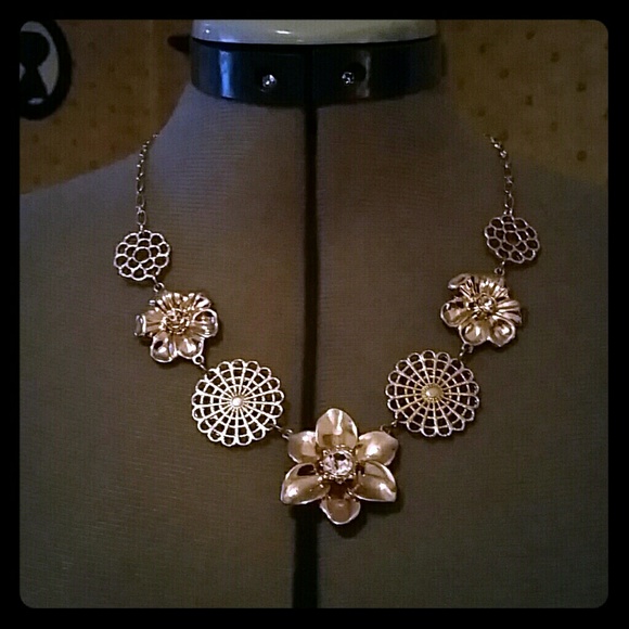 Floral gold necklace