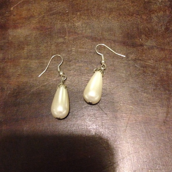 Handmade Pearl Earrings
