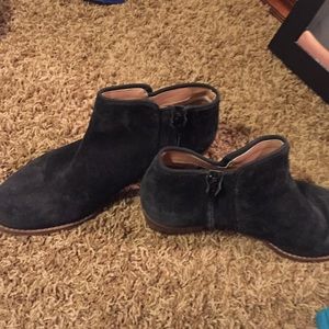 Used Skechers booties!