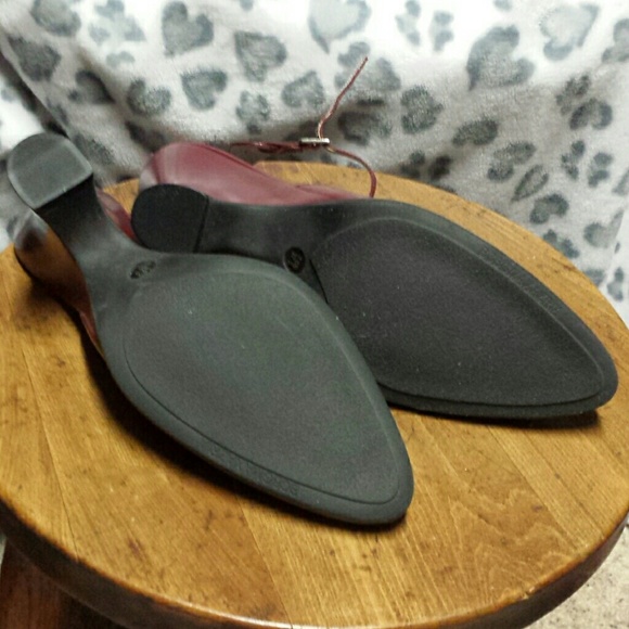 BCBGMAXAZRIA Shoes - Picture 4 of 4