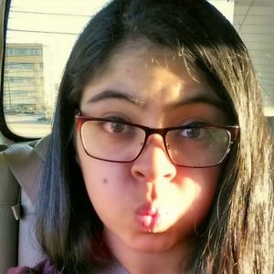 Meet your Posher, Gloria