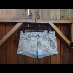 Floral Mid Rise Shorts.