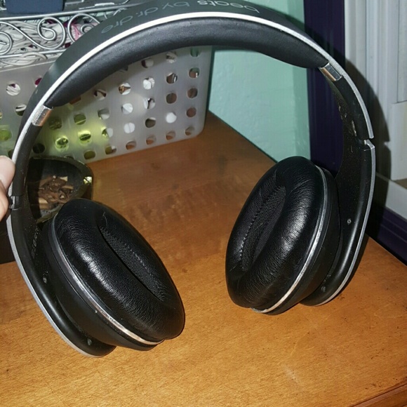 Dr Dre's Beats Studios - Picture 4 of 4