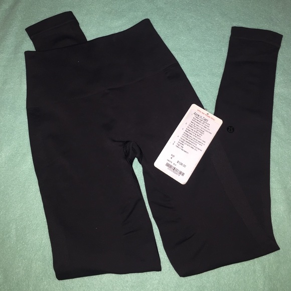 Lululemon Zone in Tight leggings