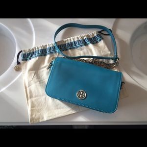 Tory Butch Chain Crossbody Purse!