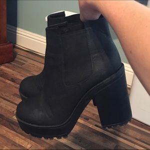Chelsea Boots