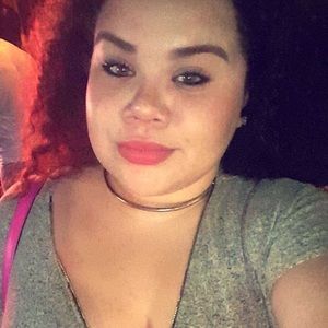 Meet your Posher, Jasmine