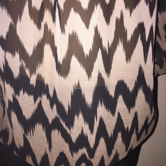 Chevron Blouse - Picture 2 of 2
