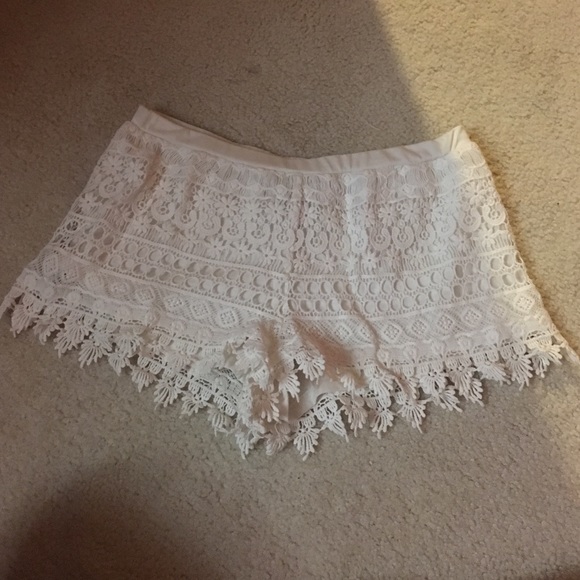 White lace shorts