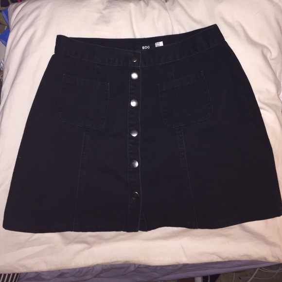Black denim button up skirt!