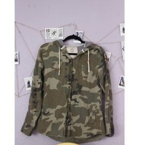 LA Hearts Hooded Camo Graphic Jacket