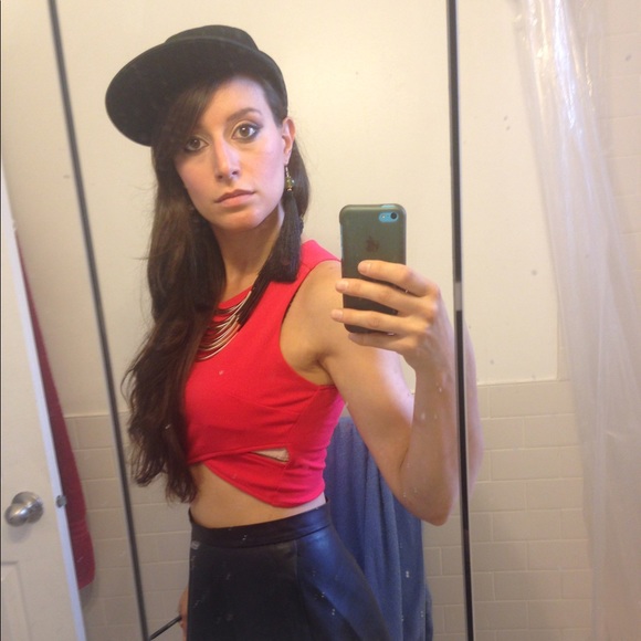 Meet your Posher, Irene - Picture 3 of 5