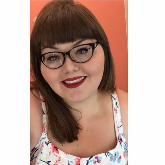 Meet your Posher, Katelyn