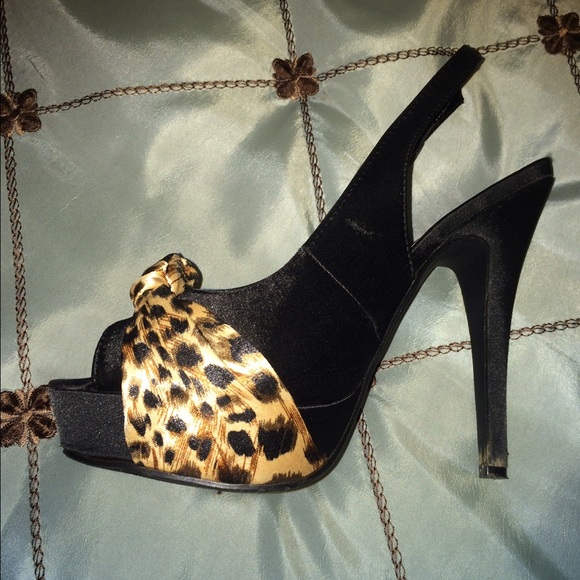 Shoes - Picture 3 of 3
