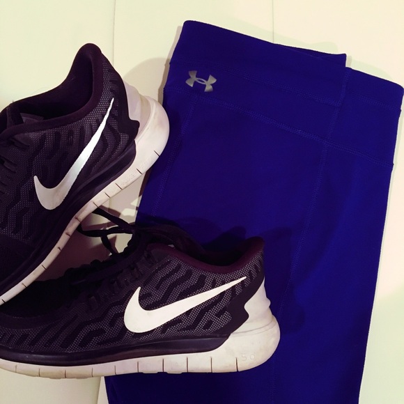Blue Under Armour Cropped Leggings