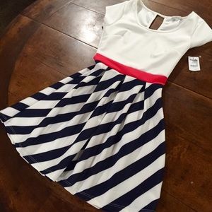 🗣PRICE DROP🔴🔴🔴Fit and Flare Dress