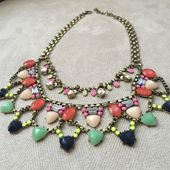 Statement necklace - Picture 2 of 3