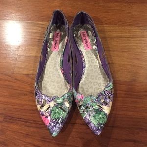 Betsey Johnson flats