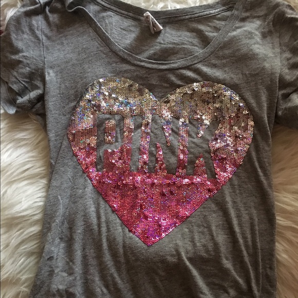 🚫SOLD🚫 on Ⓜ️ VSpink sparkley top🎀 - Picture 2 of 2