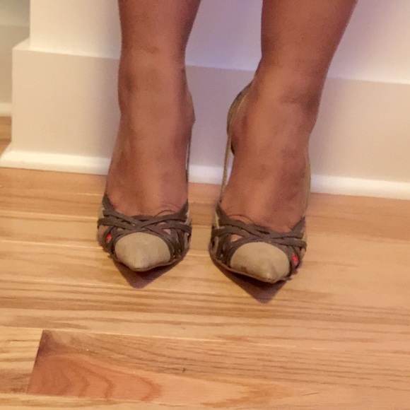 BCBG Paris Woven Heels - Picture 2 of 3