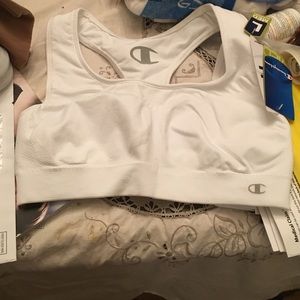 Champion Seamless Racerback Sports bra