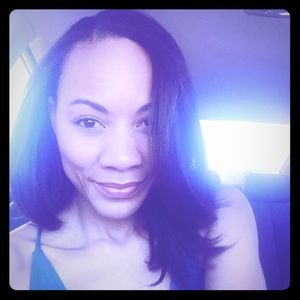 Meet your Posher, Alexis